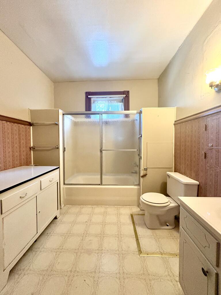 Gallery Image 16
