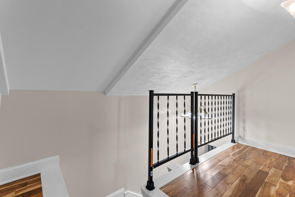 Gallery Image 19