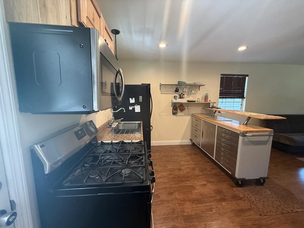 Gallery Image 51