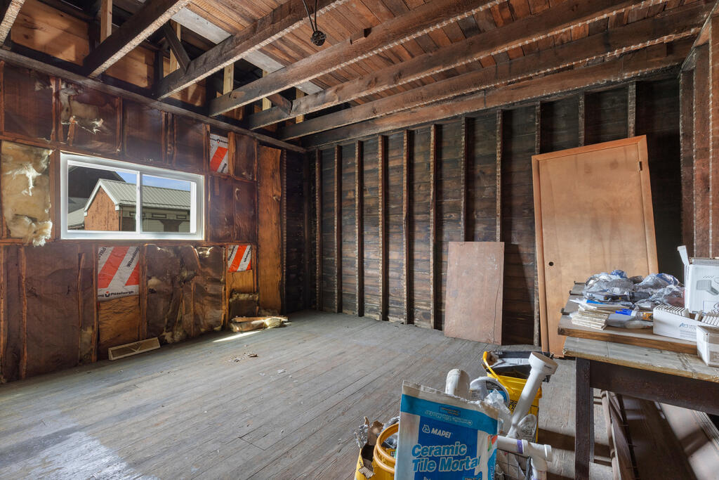 Gallery Image 15