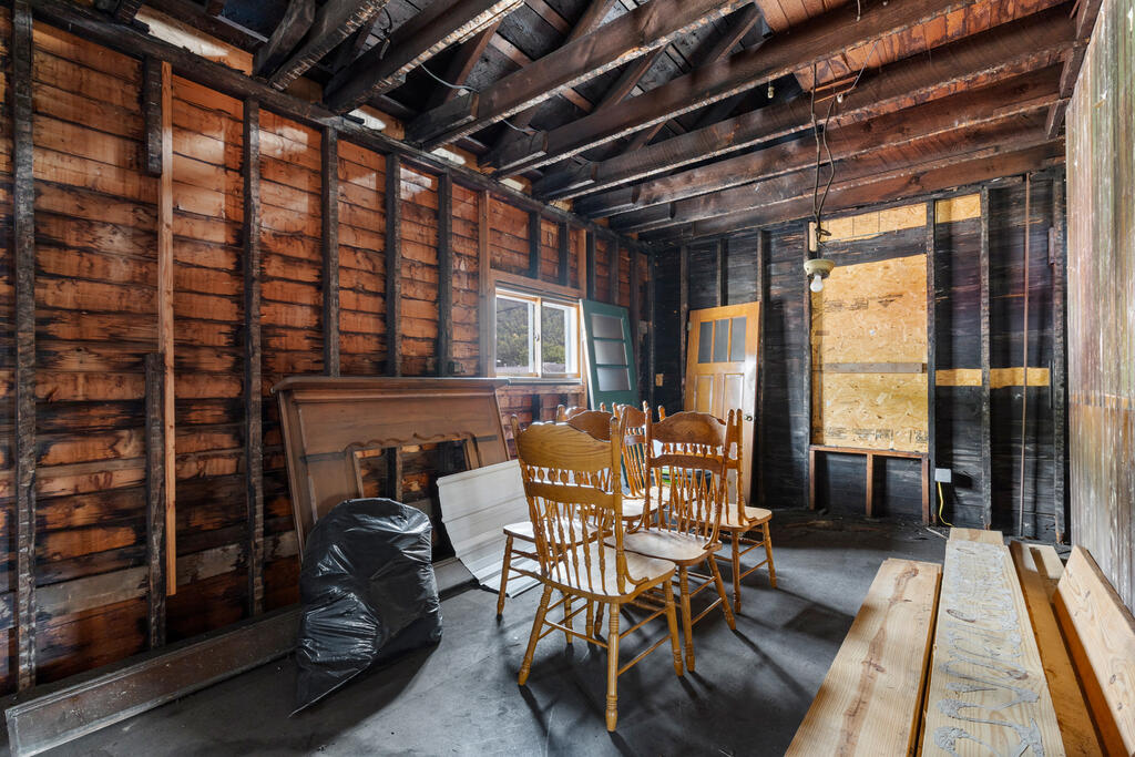 Gallery Image 18