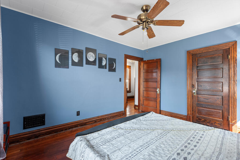 Gallery Image 18
