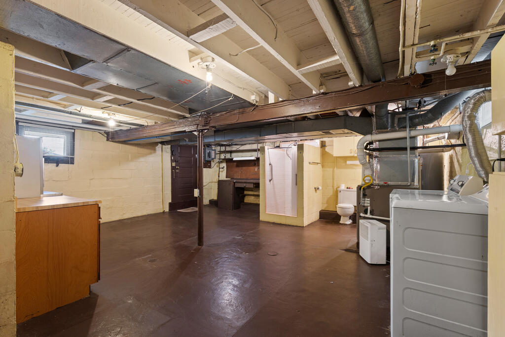 Gallery Image 18