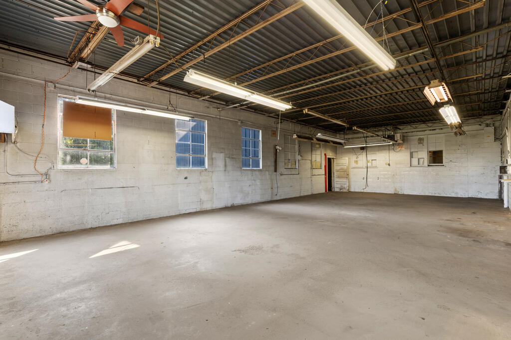 Gallery Image 12