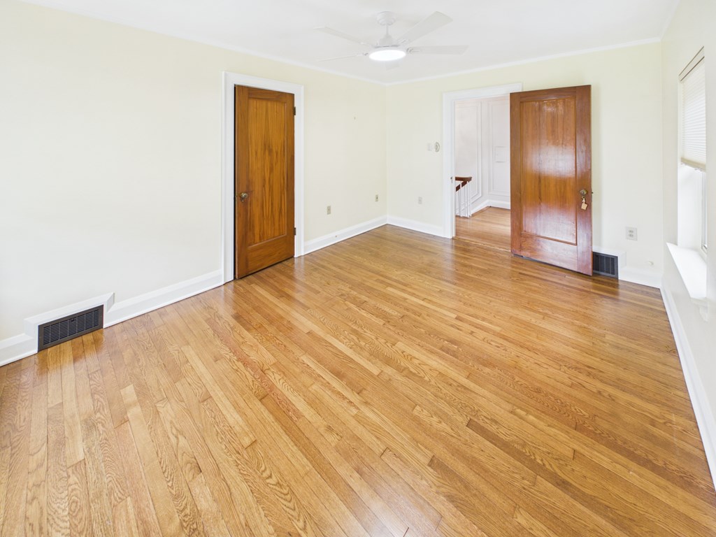 Gallery Image 30