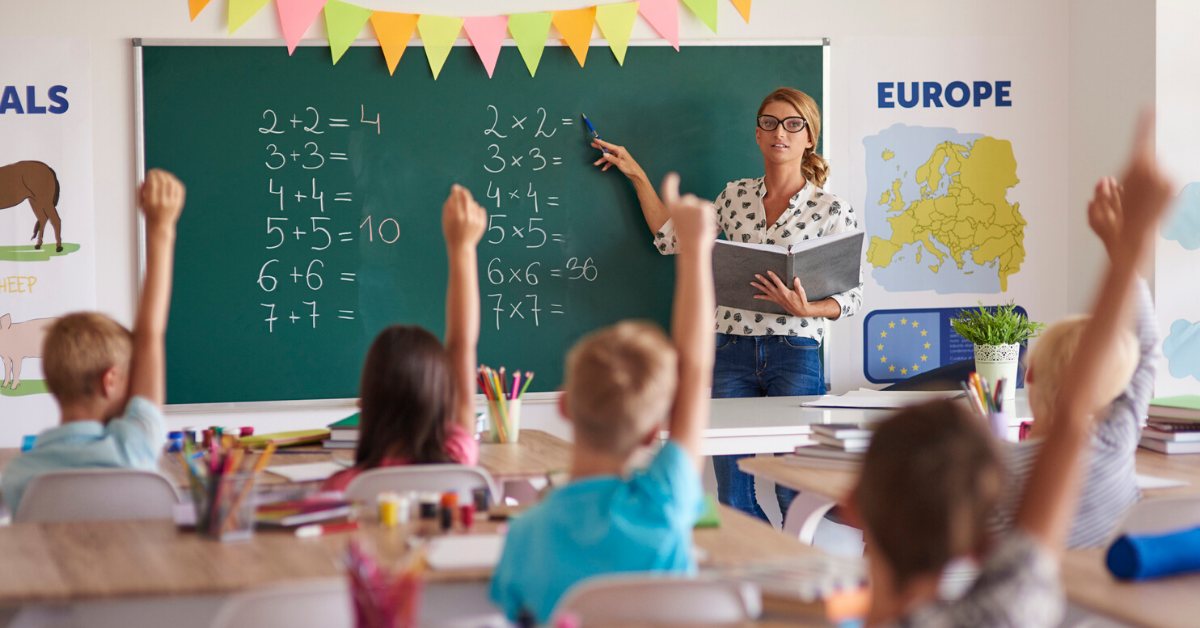 How to Keep Incredible Teachers (5 Tips)