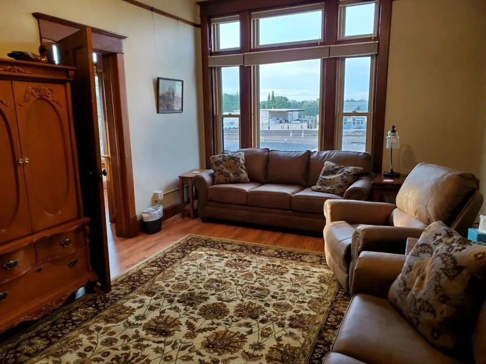 Inn at Simanton Square | Missouri River Country