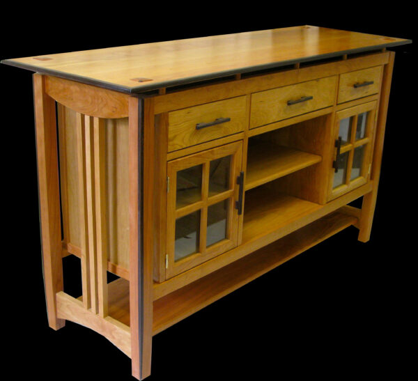 Virtual Tour Schedule 8 Sandpiper Custom Furniture - Courtenay artist