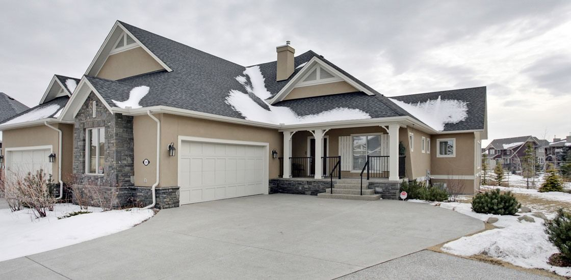 Villa in Elbow Valley Estates // Calgary Luxury Home // Christina