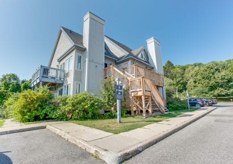 796468 Grey Road 19 #810, The Blue Mountains<span class='property-location-view'></span>