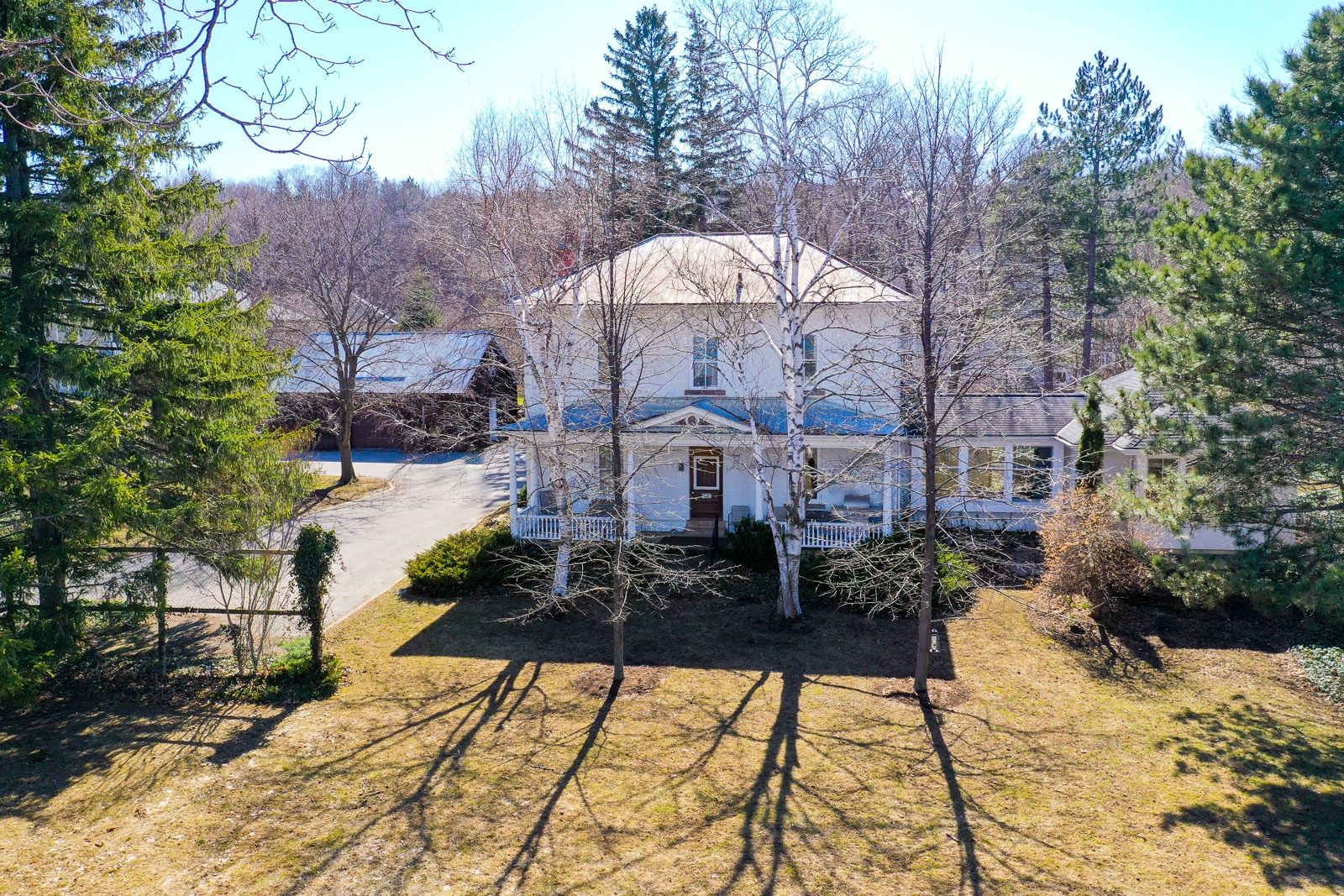 122 Lakeshore Road E, The Blue Mountains<span class='property-location-view'></span>