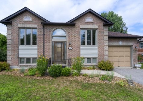 100 Fernbrook Drive, Wasaga Beach<span class='property-location-view'></span>