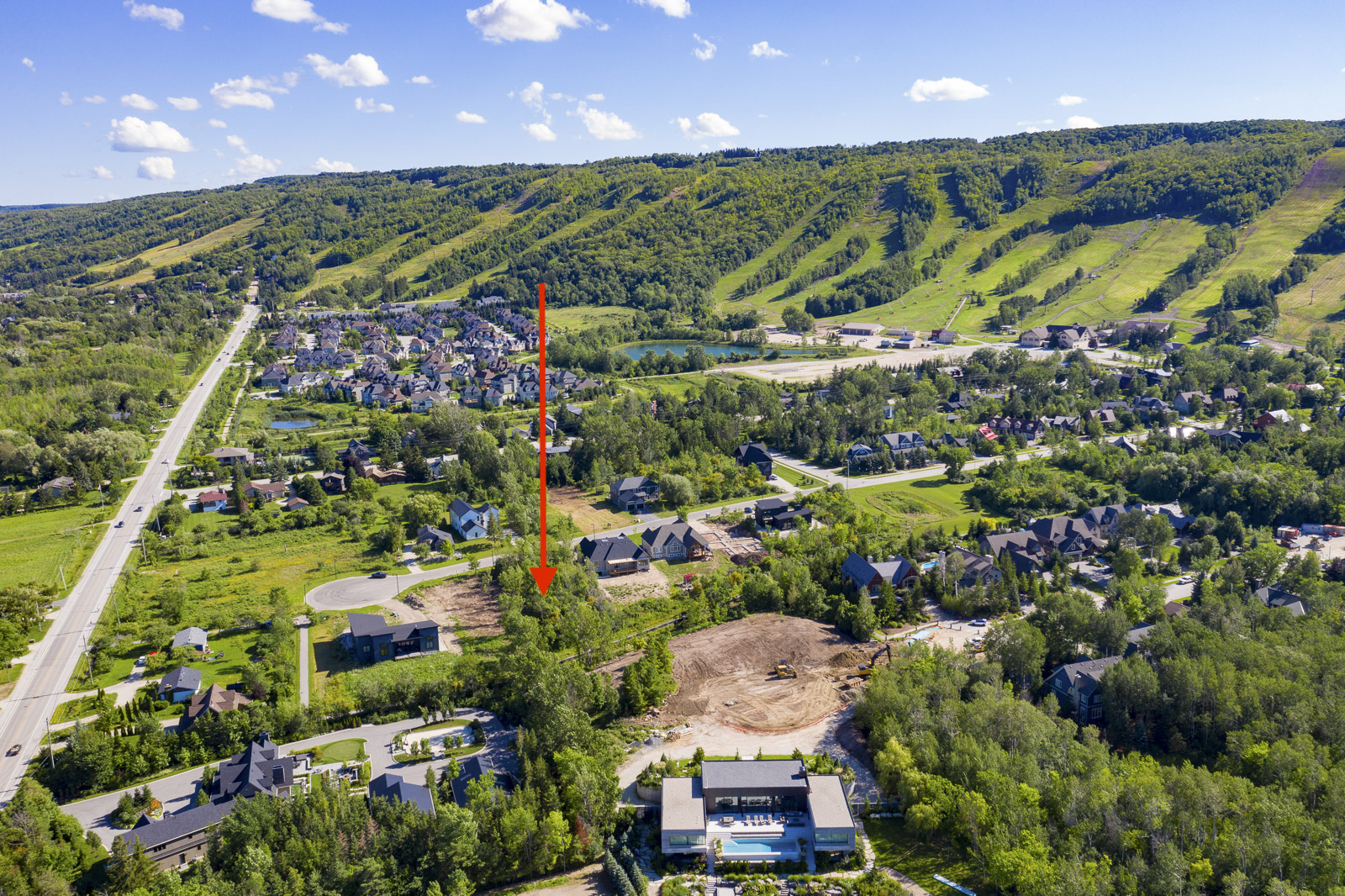 Real Estate Photographer in The Blue Mountains, Ontario, Canada.