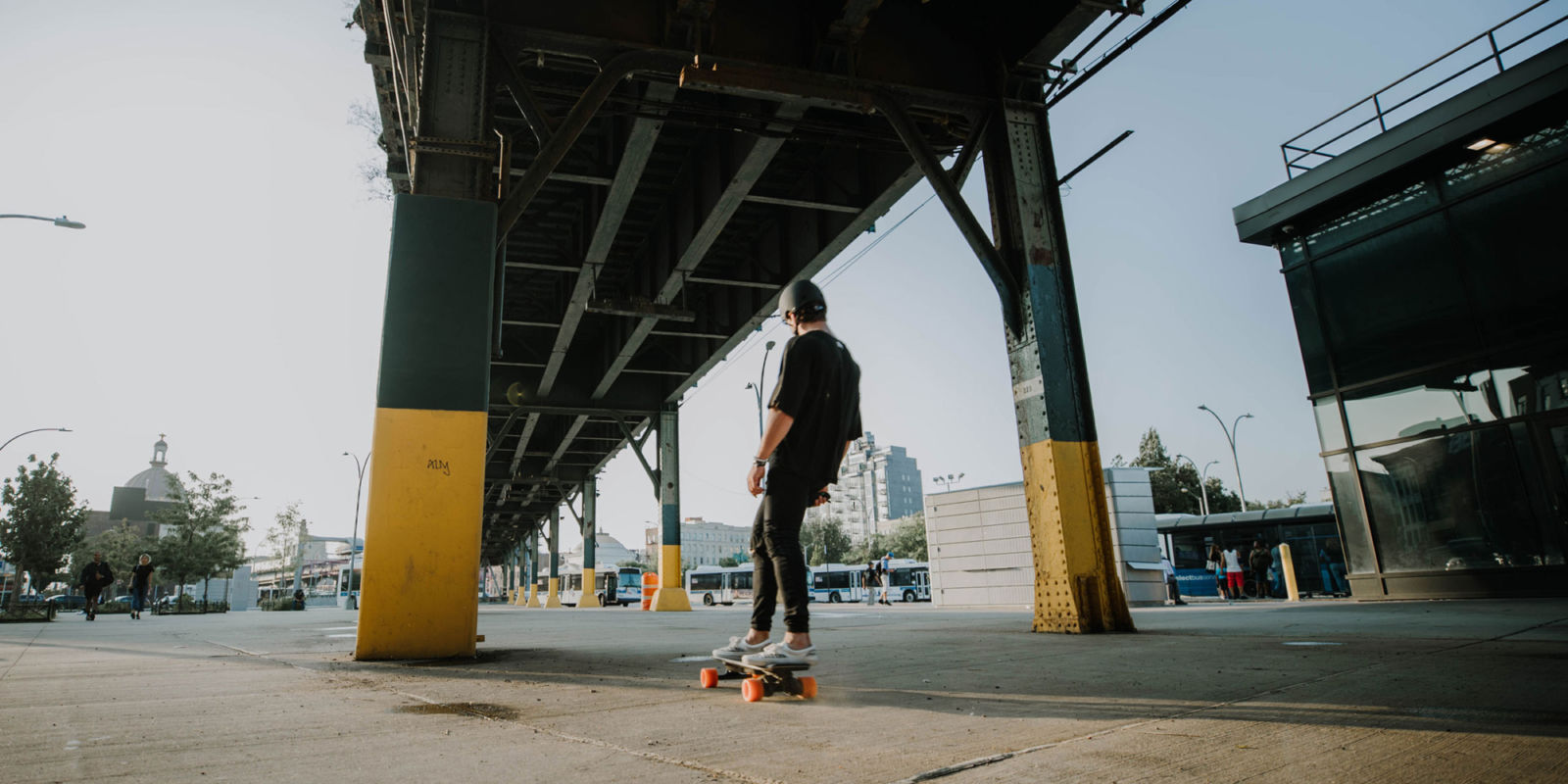 Boosted Boards Connor Reilly Boosted Board V1 1 Horiz 2400