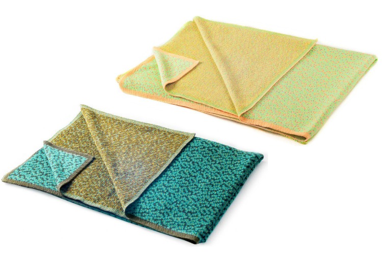 Zuzunaga Labrynth Throw Blanket