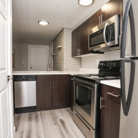 Photo Gallery for Unit 104