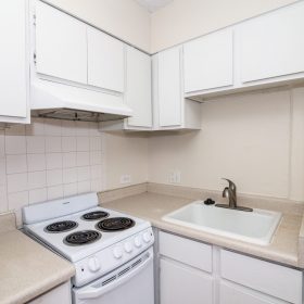 Photo Gallery for Unit 1607