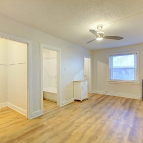 Photo Gallery for Unit 21