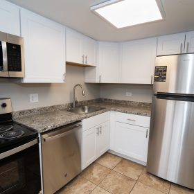 Photo Gallery for Unit 305