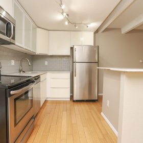 Photo Gallery for Unit 600-207