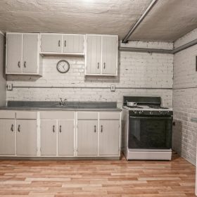 Photo Gallery for Unit 19B