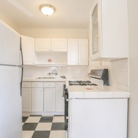 Photo Gallery for Unit 200-4