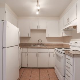 Photo Gallery for Unit 01B