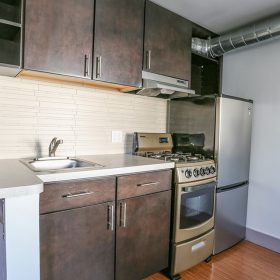 Photo Gallery for Unit 18