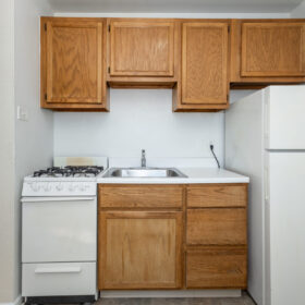 Photo Gallery for Unit 18