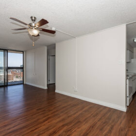 Photo Gallery for Unit 1311