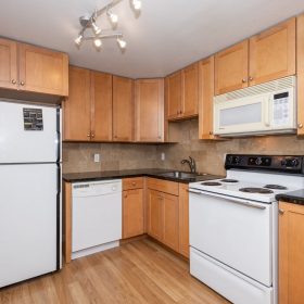 Photo Gallery for Unit 104