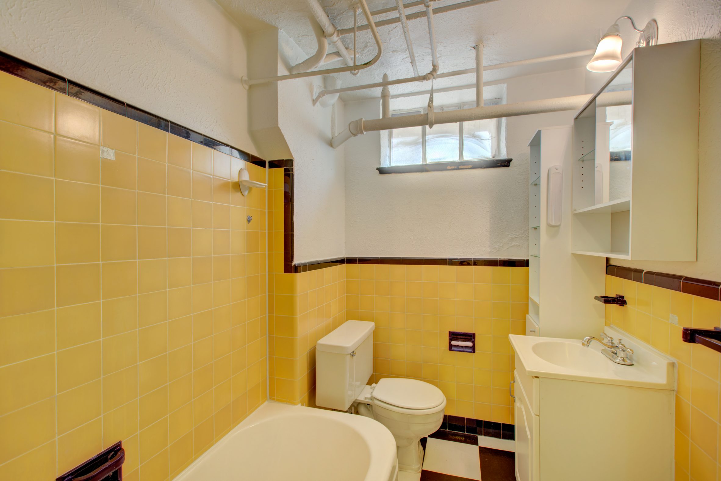 Elegante Apartments Cornerstone Apartments