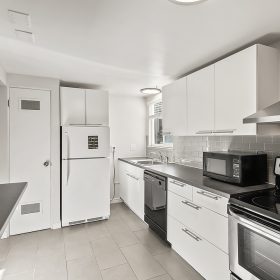 Photo Gallery for Unit 2441