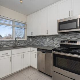 Photo Gallery for Unit 2433