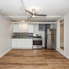 Photo Gallery for Unit 31