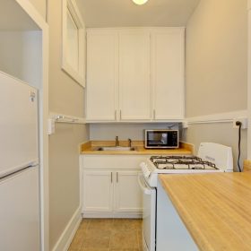 Photo Gallery for Unit 240-28