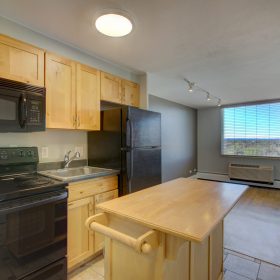 Photo Gallery for Unit 1006