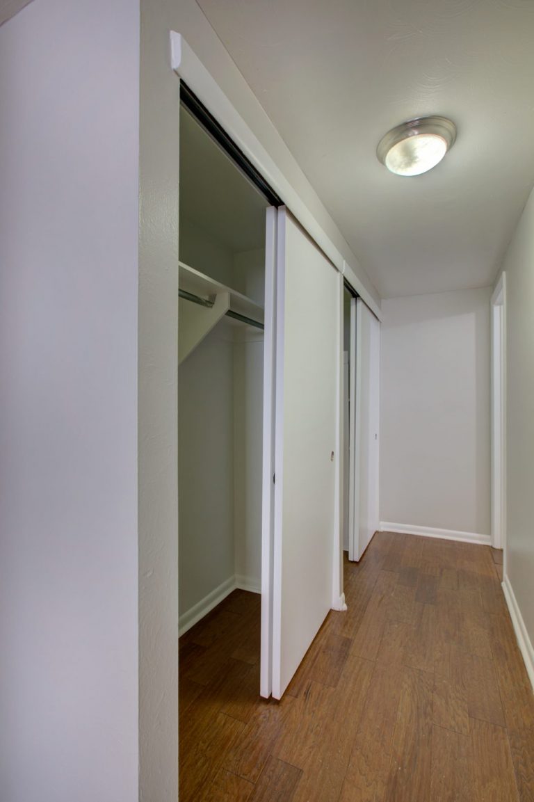 Stratford Apts Cornerstone Apartments