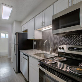 Photo Gallery for Unit B302