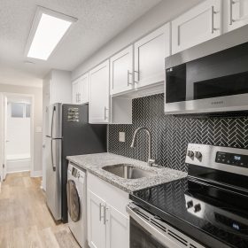 Photo Gallery for Unit B202