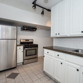 Photo Gallery for Unit 1224-2