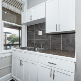 Photo Gallery for Unit 1224-6