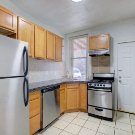 Photo Gallery for Unit 1228-3