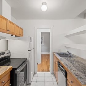 Photo Gallery for Unit CH-B