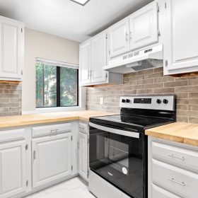 Photo Gallery for Unit CH-A