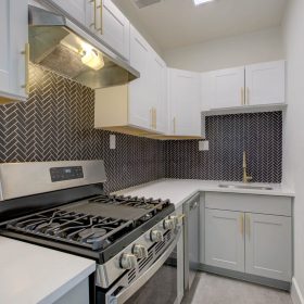 Photo Gallery for Unit 240-27