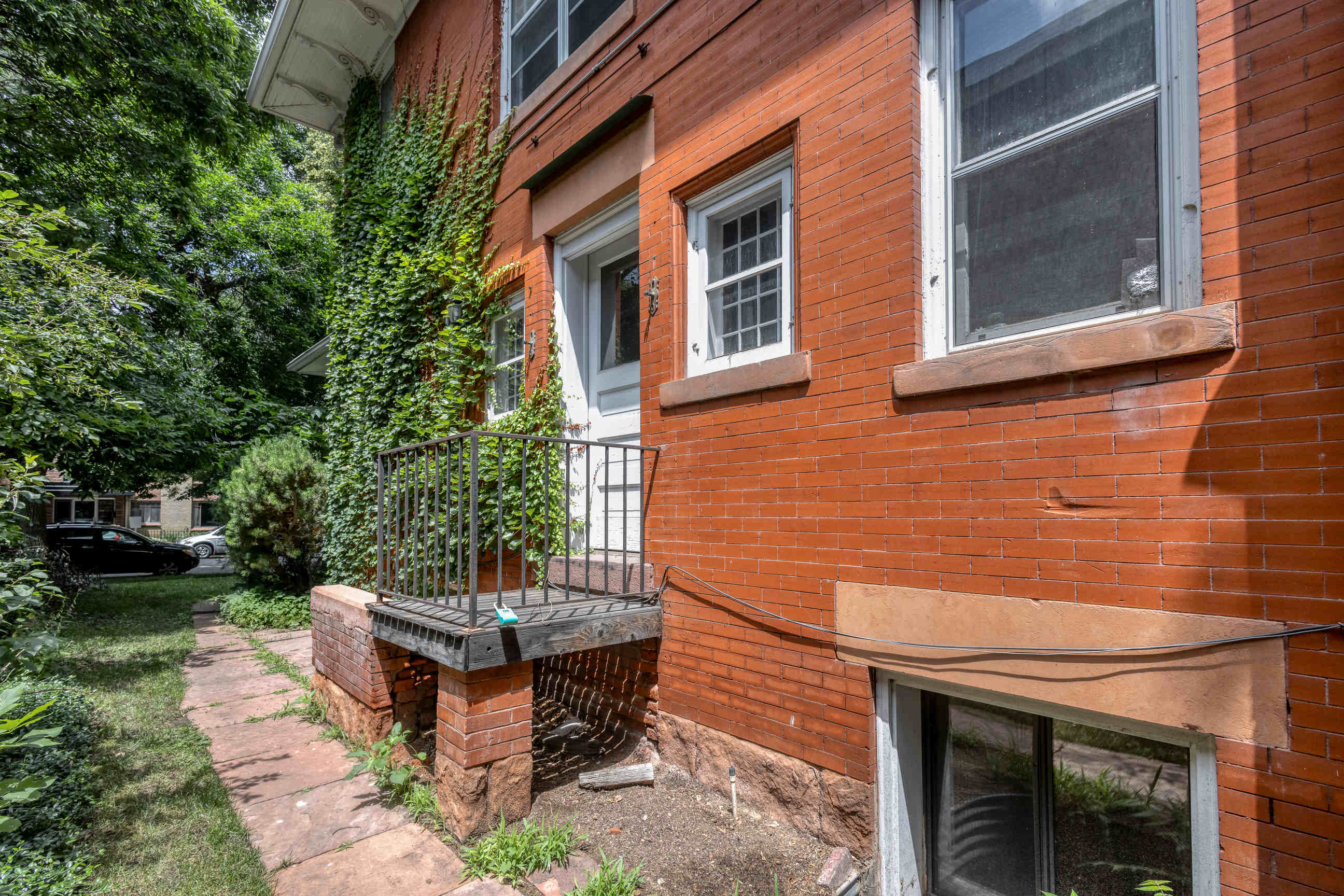 1376 N Williams St Cornerstone Apartments