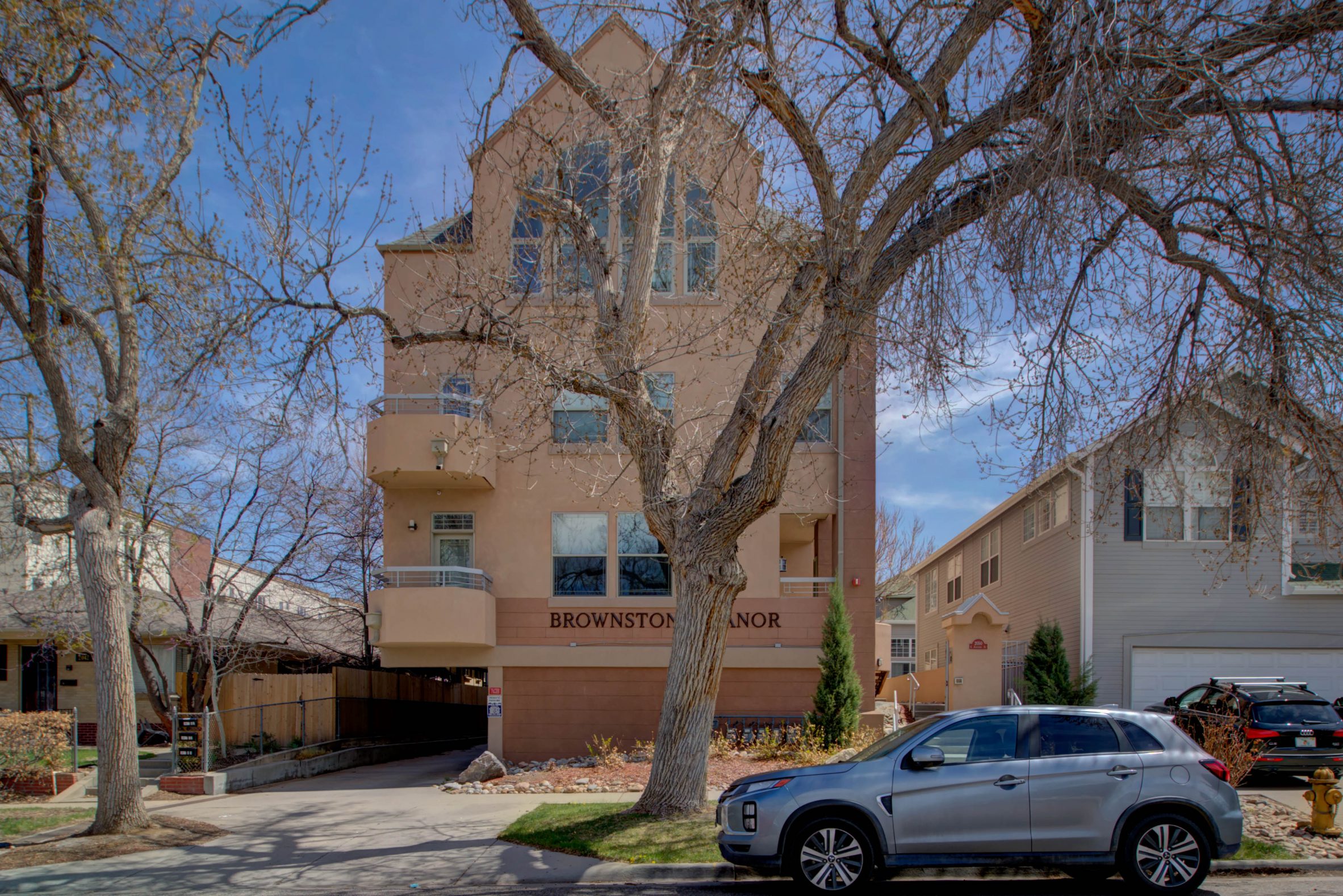 Brownstone Manor Cornerstone Apartments