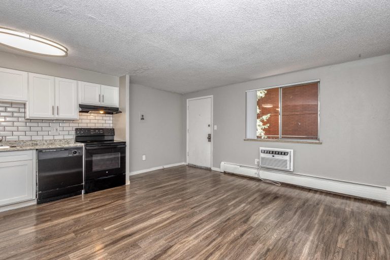 Congress Park Flats Cornerstone Apartments