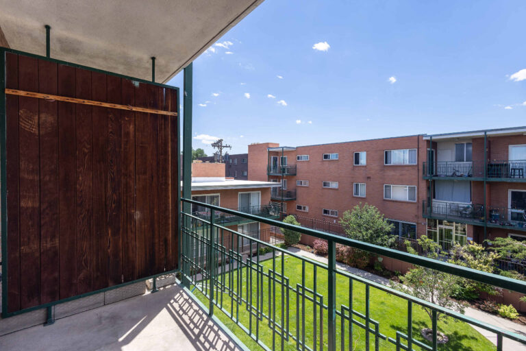 Bellaire Plaza Cornerstone Apartments